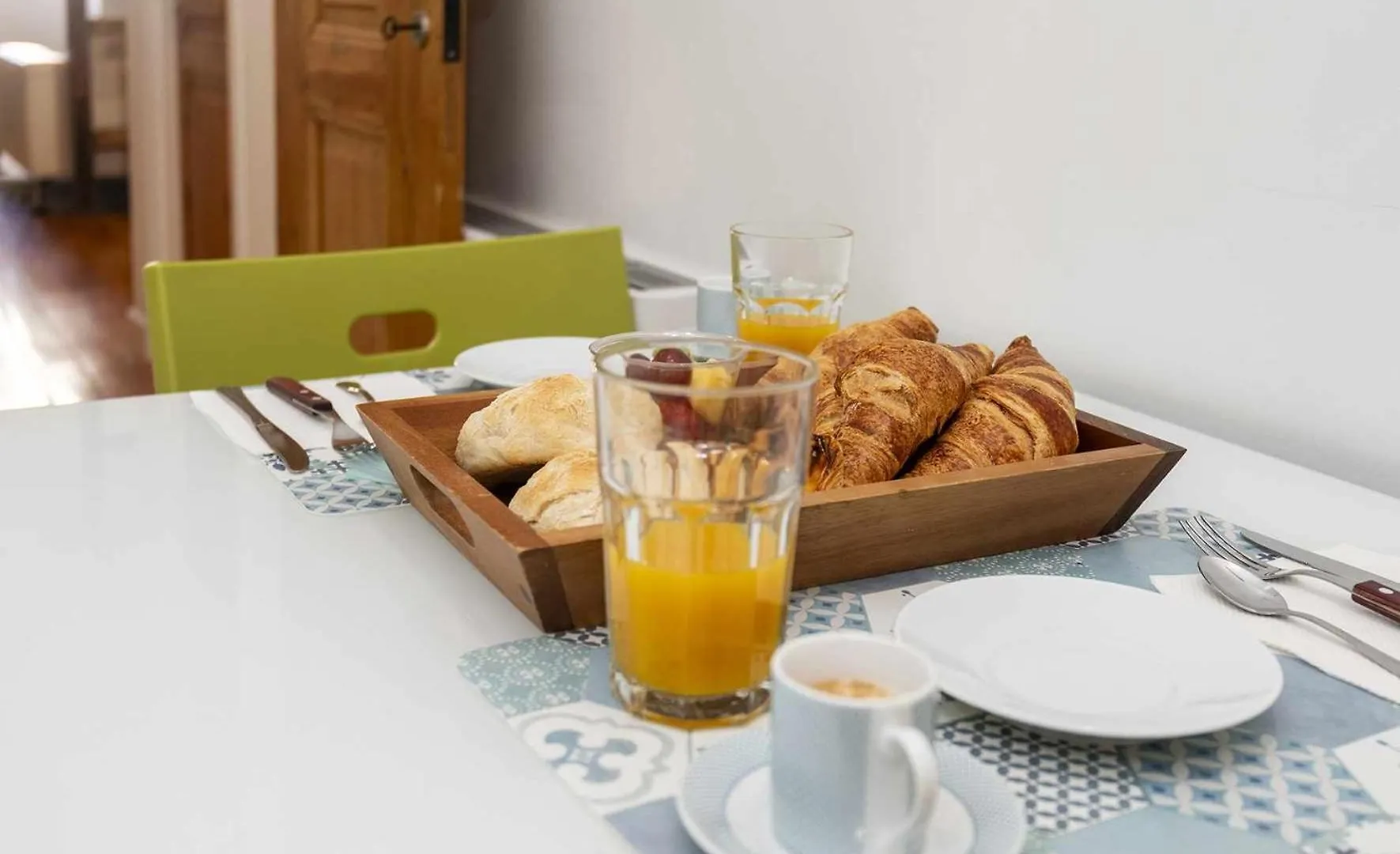 Pombalino Design Apartment Em Baixachiado Lisbon Portugal