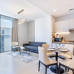 stay-staggering-1-bedroom-holiday-home-near-burj-khalifa.dubaihotelsoffers.com/