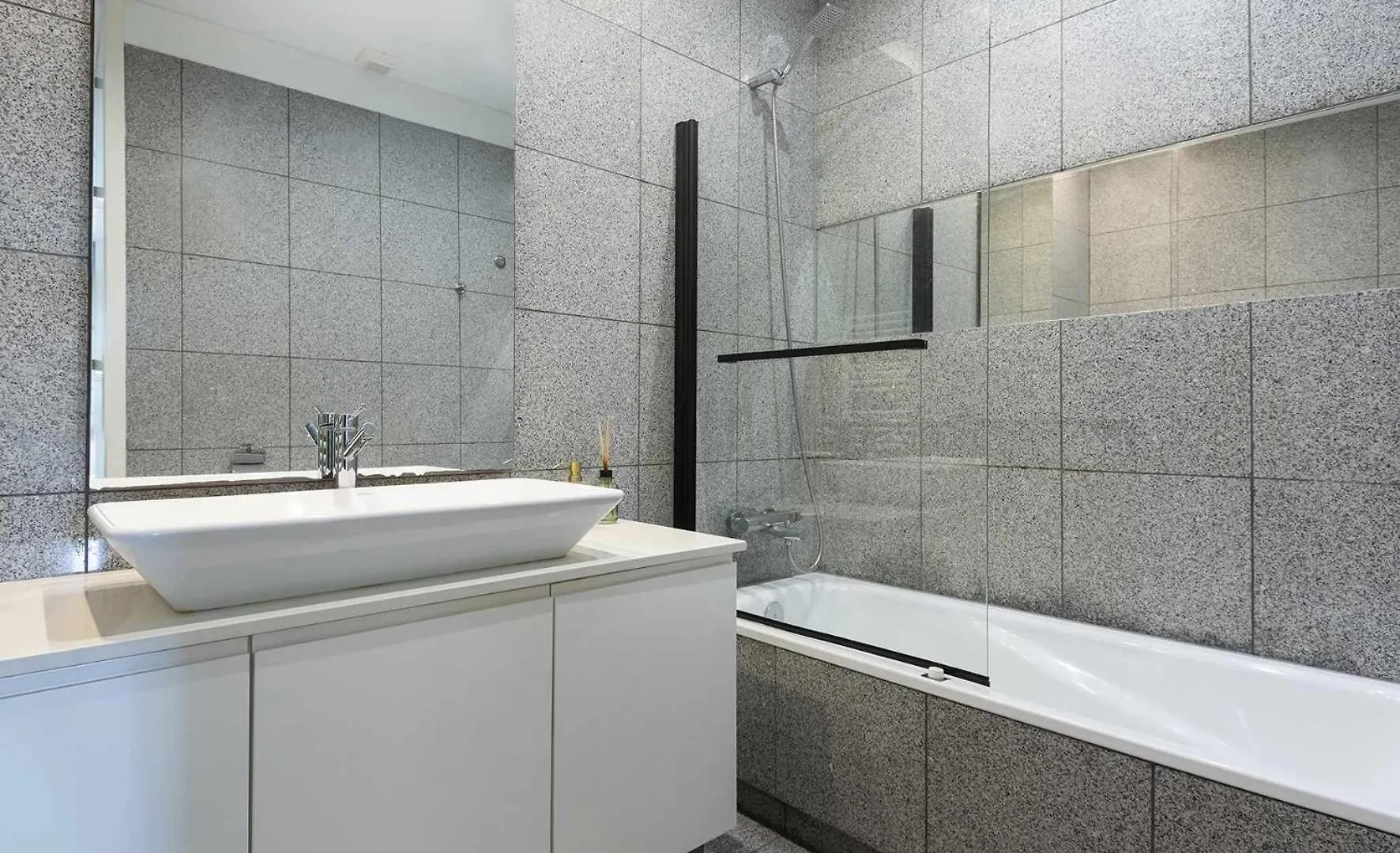 Pombalino Design Apartment Em Baixachiado Lisbon
